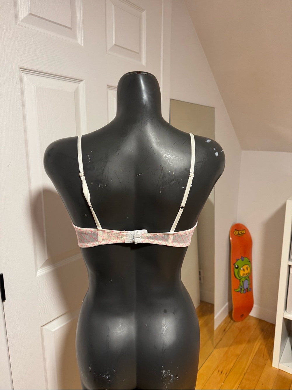 bra - Picture 4 of 4